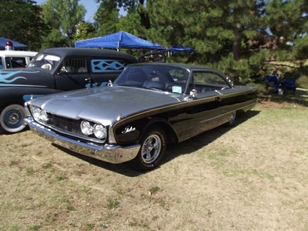 {short description of image}