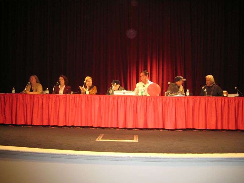 {short description of image}