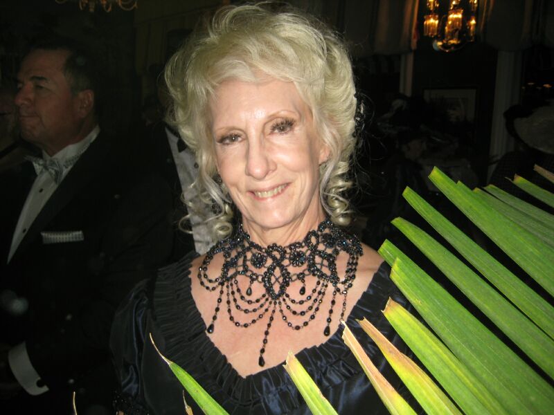 {short description of image}