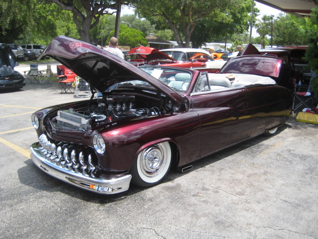 {short description of image}