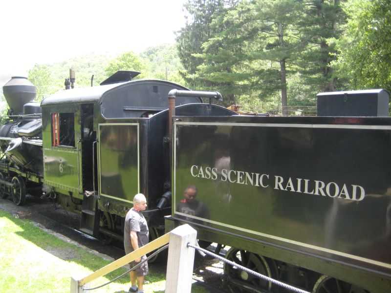 {short description of image}